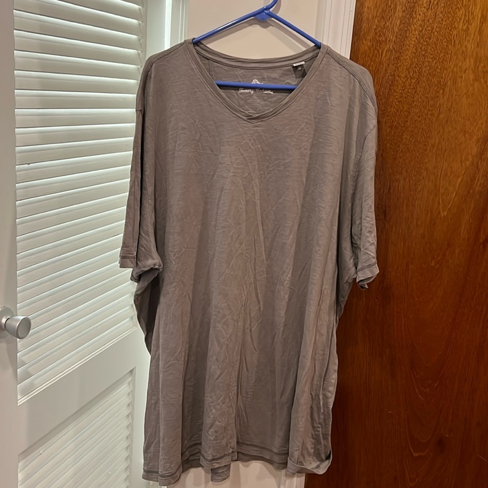 Tommy Bahama 3XLT v neck